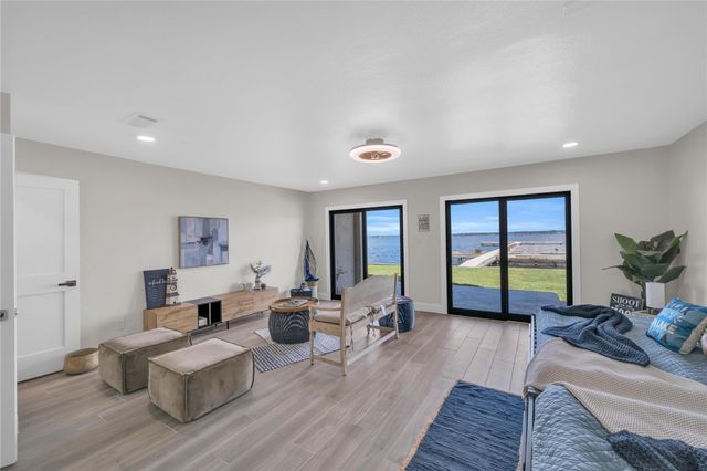 30 Regency, Montgomery, TX 77356