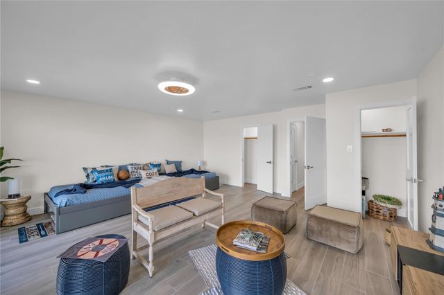 30 Regency, Montgomery, TX 77356