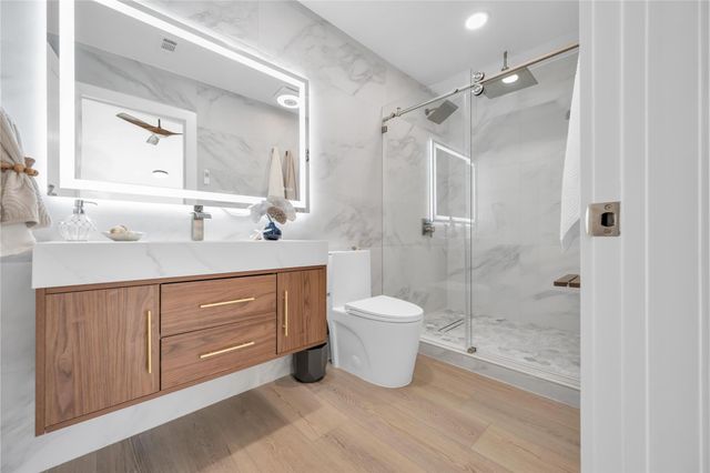 30 Regency, Montgomery, TX 77356