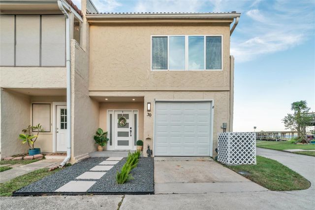 30 Regency, Montgomery, TX 77356