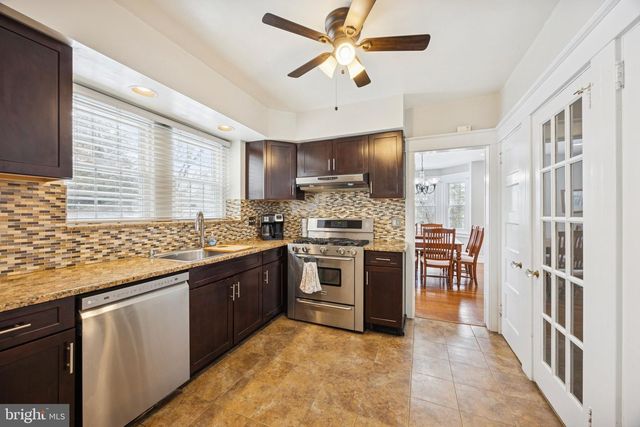 120 W SPRINGFIELD RD, Springfield, PA 19064