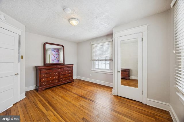 120 W SPRINGFIELD RD, Springfield, PA 19064