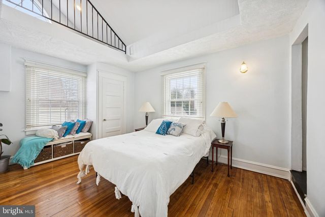 120 W SPRINGFIELD RD, Springfield, PA 19064