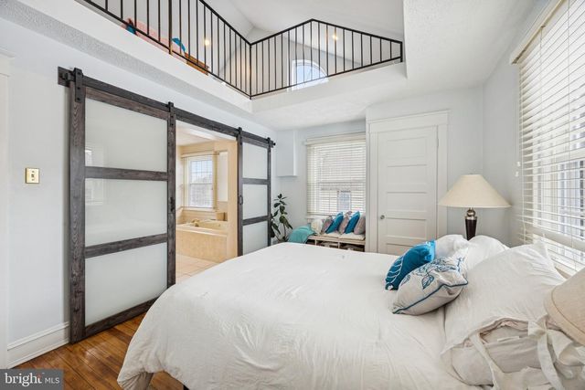 120 W SPRINGFIELD RD, Springfield, PA 19064