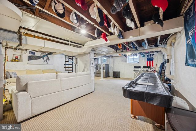 120 W SPRINGFIELD RD, Springfield, PA 19064