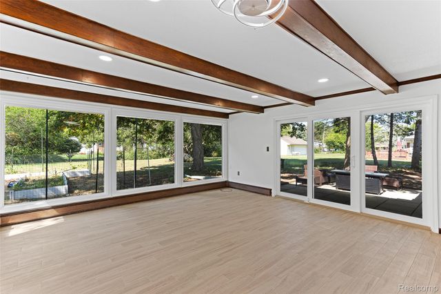 3765 Ruthland Drive, Troy, MI 48084