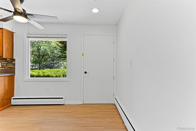 3765 Ruthland Drive, Troy, MI 48084