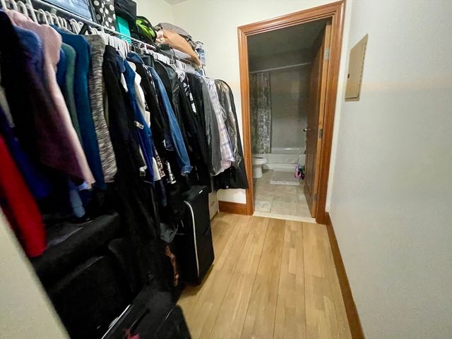 2440 Massachusetts Avenue 17, Cambridge, MA 02140