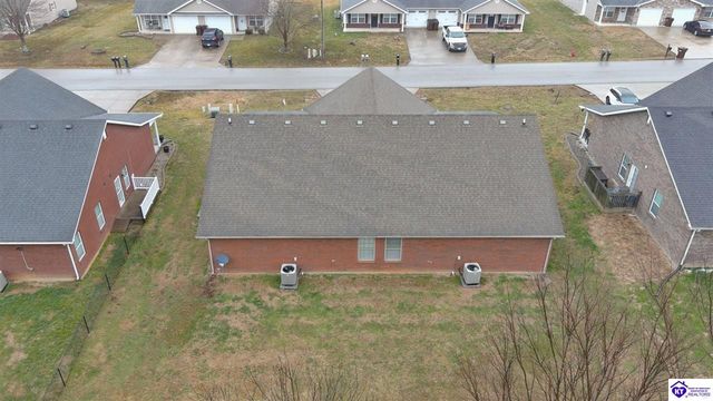 104 Bluegrass Drive, Hodgenville, KY 42748