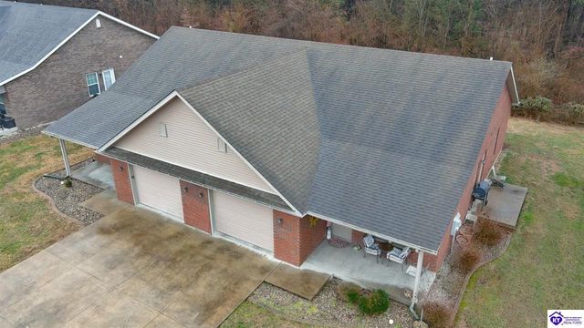 104 Bluegrass Drive, Hodgenville, KY 42748