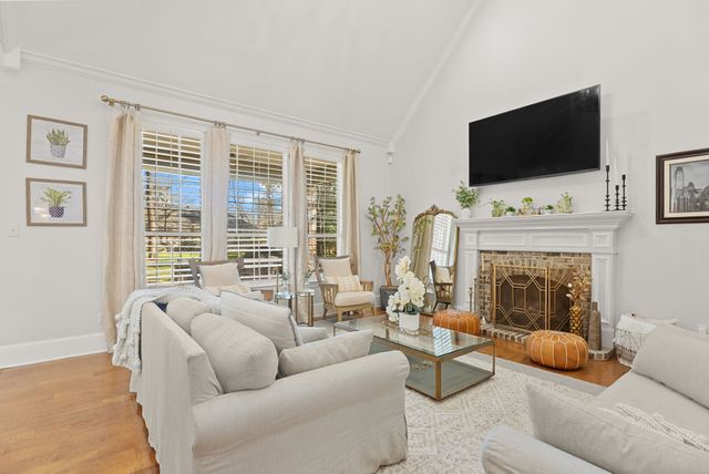 1975 Stonegate Valley, Tyler, TX 75703