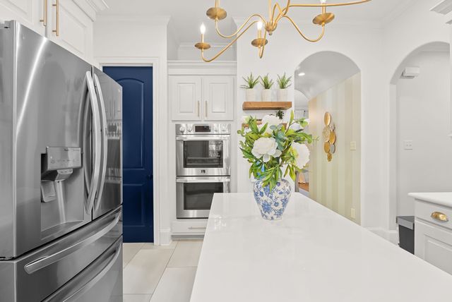 1975 Stonegate Valley, Tyler, TX 75703