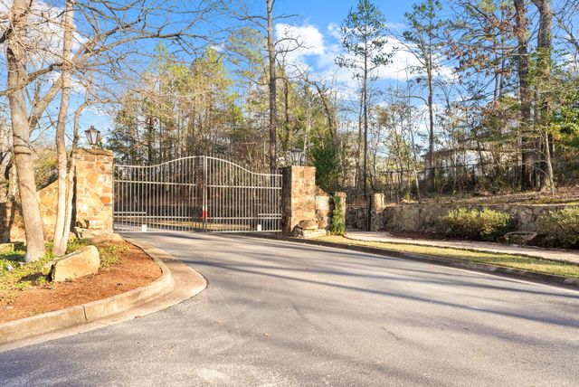 1975 Stonegate Valley, Tyler, TX 75703