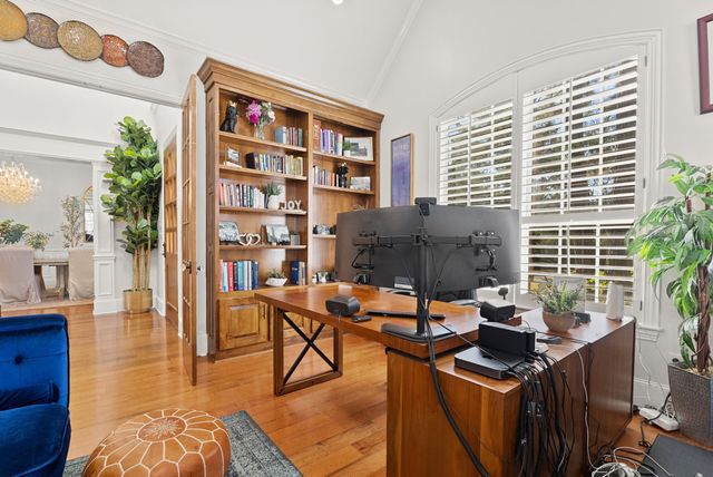 1975 Stonegate Valley, Tyler, TX 75703