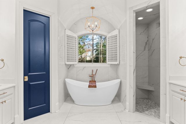 1975 Stonegate Valley, Tyler, TX 75703