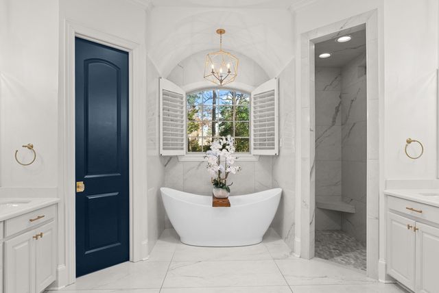 1975 Stonegate Valley, Tyler, TX 75703