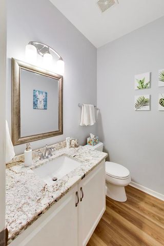 30603 Mccormick Lane 30603, Warrenville, IL 60555