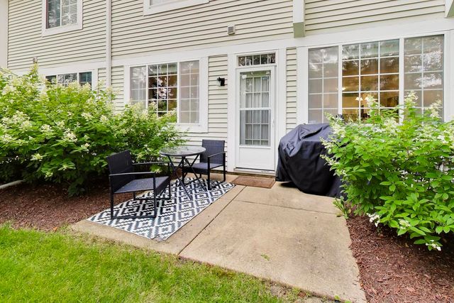 30603 Mccormick Lane 30603, Warrenville, IL 60555