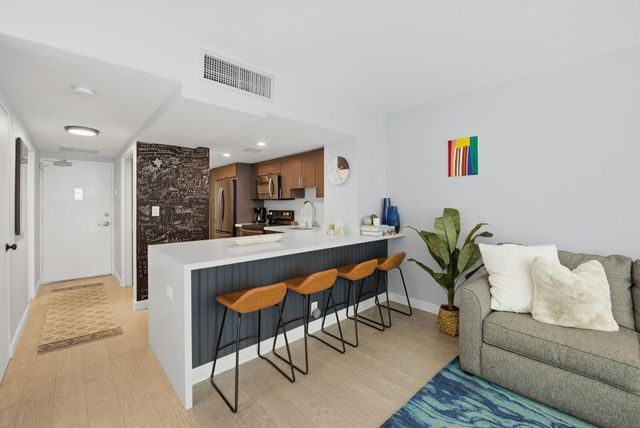 1200 West Avenue 324, Miami Beach, FL 33139