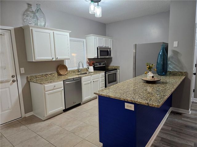 31 Corinth Road, Cartersville, GA 30121