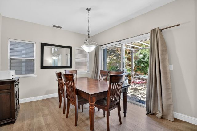 756 Rodmartin Ct, Folsom, CA 95630