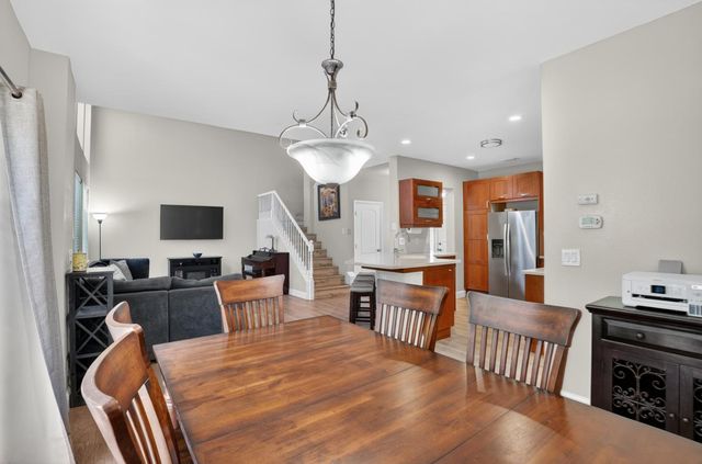 756 Rodmartin Ct, Folsom, CA 95630