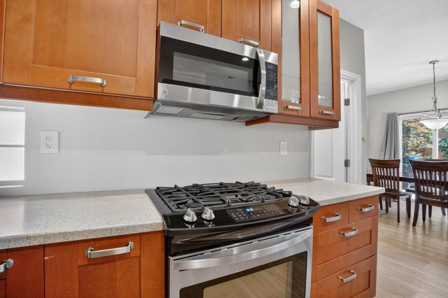 756 Rodmartin Ct, Folsom, CA 95630