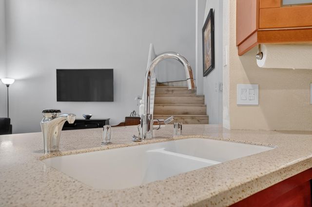 756 Rodmartin Ct, Folsom, CA 95630