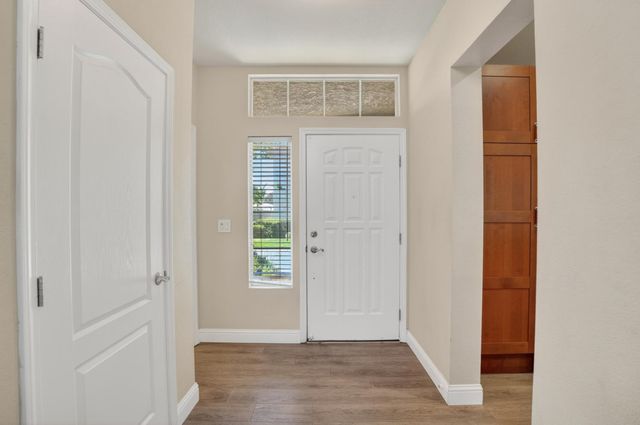 756 Rodmartin Ct, Folsom, CA 95630