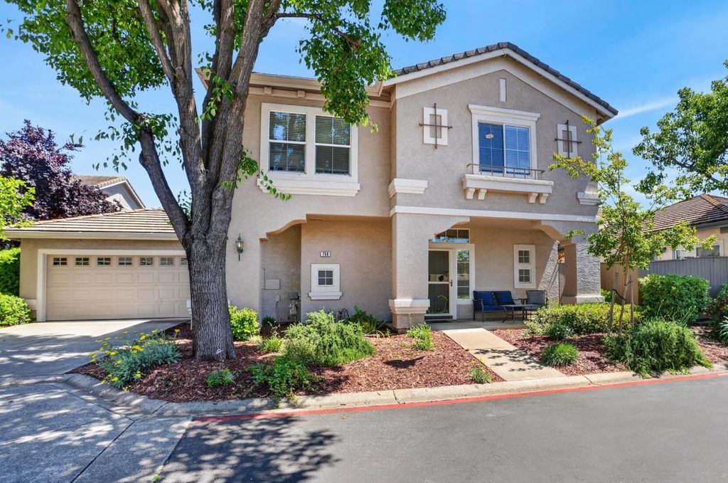 756 Rodmartin Ct, Folsom, CA 95630