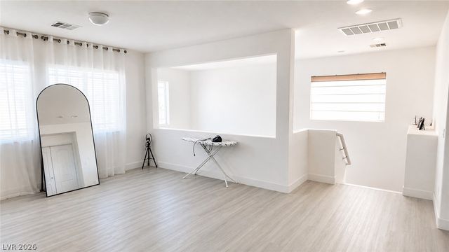 1012 Tropic Wind Avenue, North Las Vegas, NV 89081