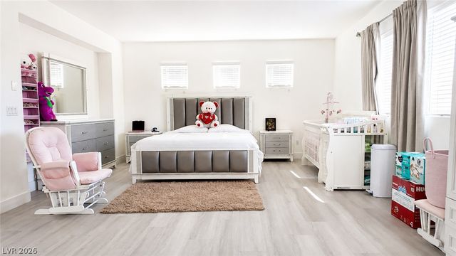 1012 Tropic Wind Avenue, North Las Vegas, NV 89081