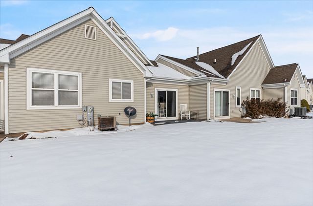 2525 Park Ridge Court 2525, Crest Hill, IL 60403