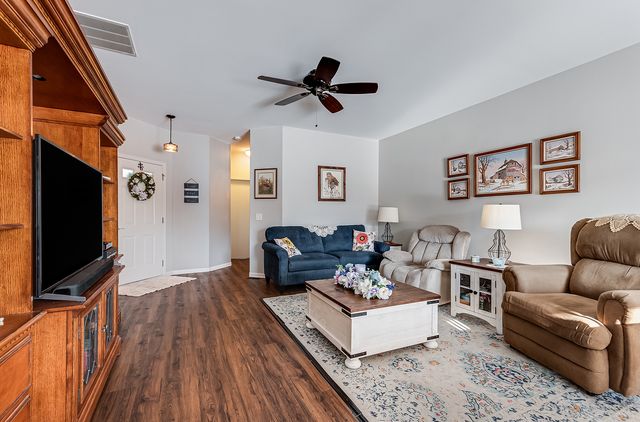 2525 Park Ridge Court 2525, Crest Hill, IL 60403