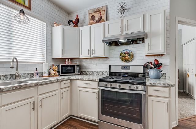 2525 Park Ridge Court 2525, Crest Hill, IL 60403