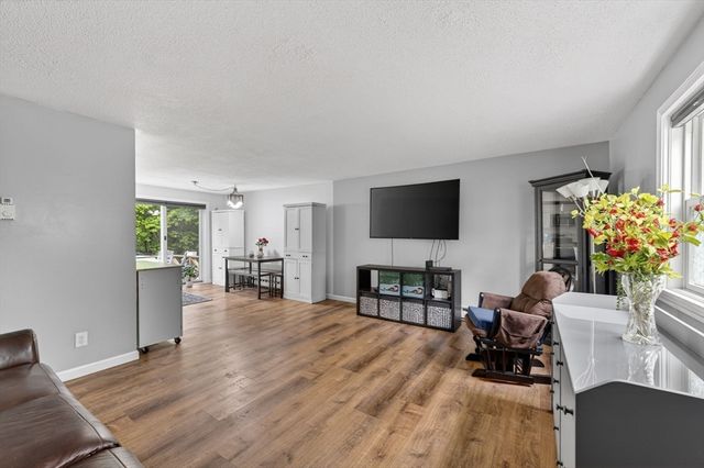 2 Bryant St D, Freetown, MA 02702