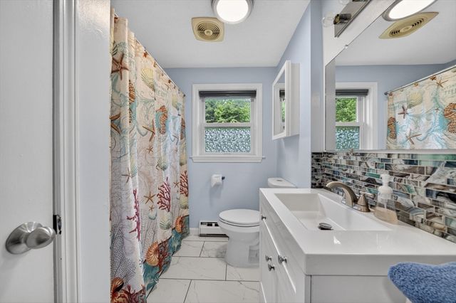 2 Bryant St D, Freetown, MA 02702