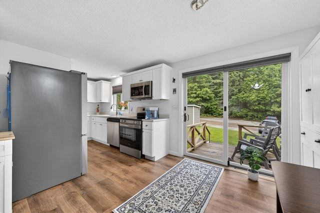2 Bryant St D, Freetown, MA 02702