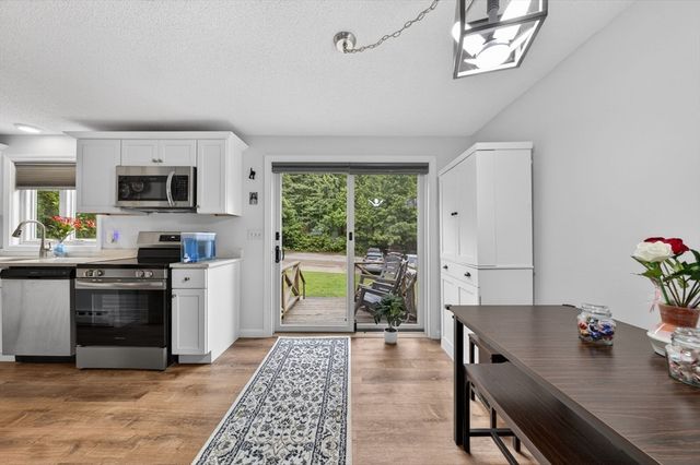 2 Bryant St D, Freetown, MA 02702
