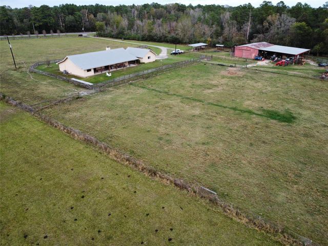 25202 Highway 105, Sour Lake, TX 77659