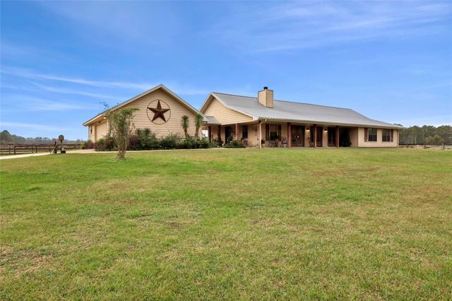 25202 Highway 105, Sour Lake, TX 77659