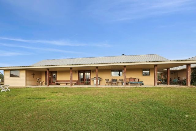 25202 Highway 105, Sour Lake, TX 77659