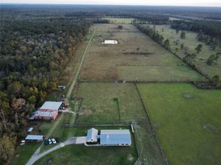 25202 Highway 105, Sour Lake, TX 77659