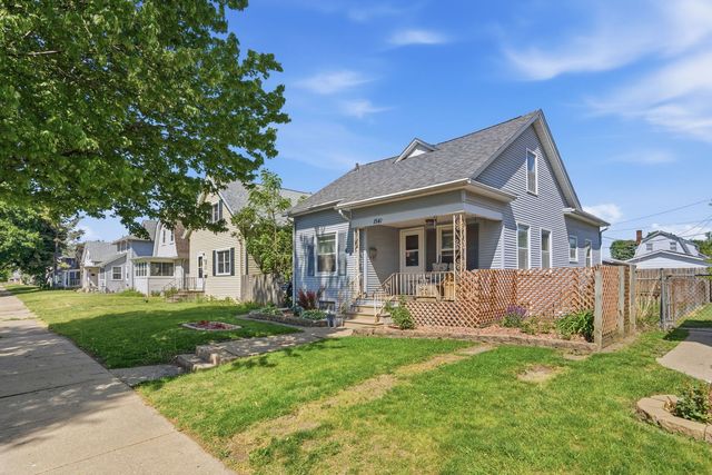 1541 40th Street, Rock Island, IL 61201