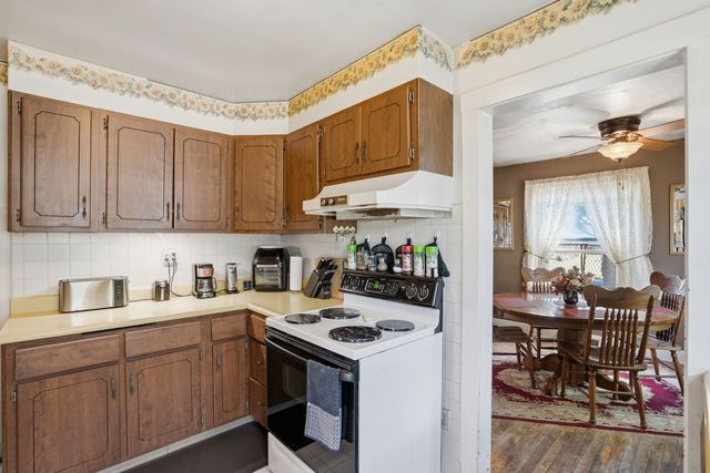 1541 40th Street, Rock Island, IL 61201