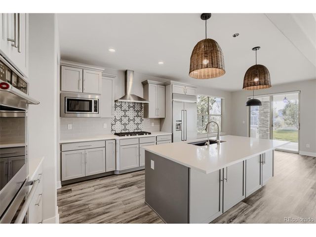 5964 E 141st Ave, Thornton, CO 80602