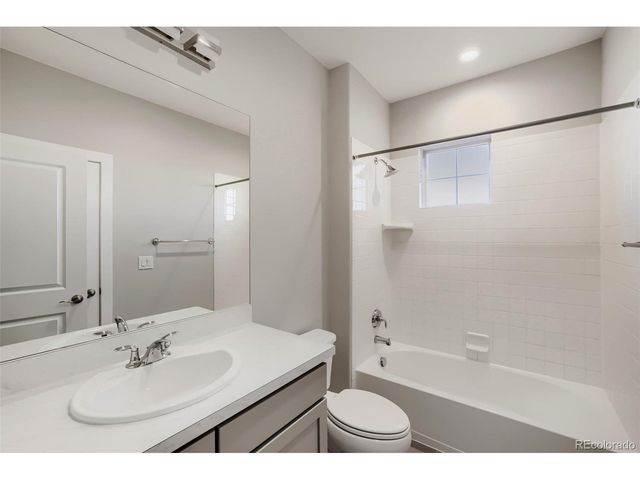 5964 E 141st Ave, Thornton, CO 80602