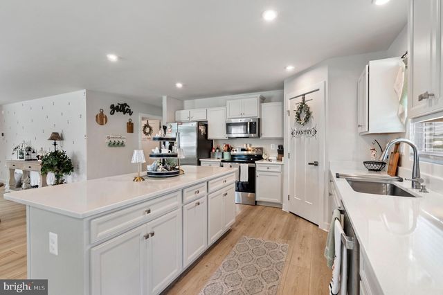 218 WYOMING WAY, Hedgesville, WV 25427