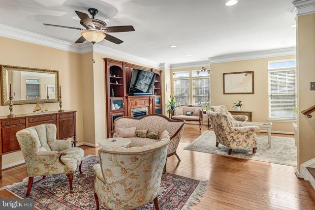 114 MOUNT HIGH ST, Occoquan, VA 22125