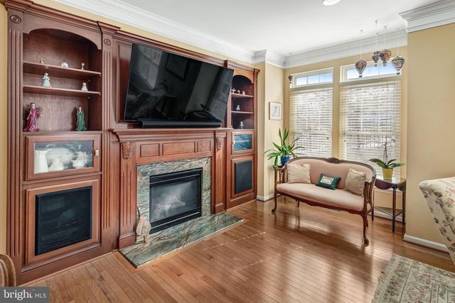 114 MOUNT HIGH ST, Occoquan, VA 22125